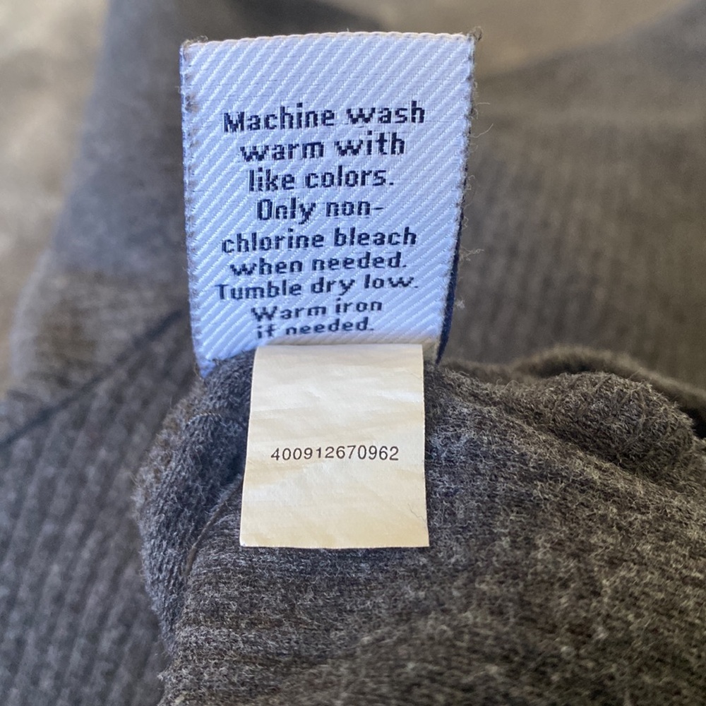 Sweater - Picture 6 of 6
